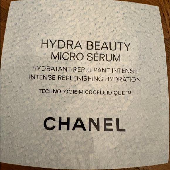 CHANEL Mirror and Skincare Set - Picture 5 of 5
